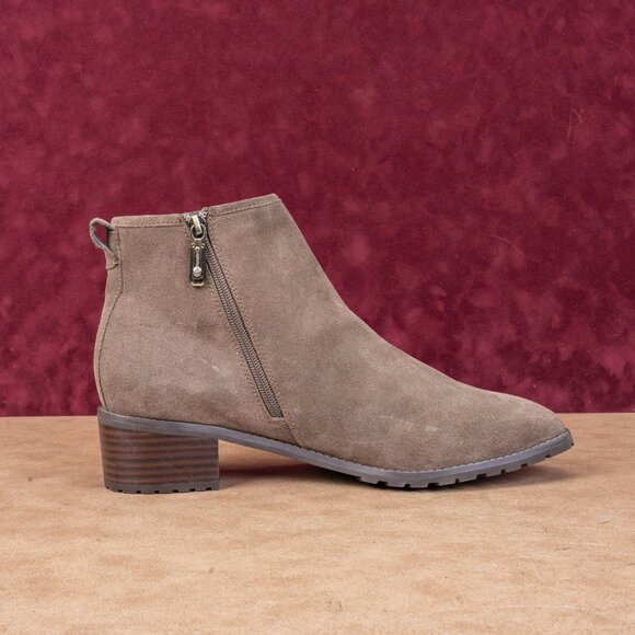 Blondo Women Sawyer Taupe Suede Waterproof Ankle Zip Lug Boots sz 12 - Picture 9 of 9